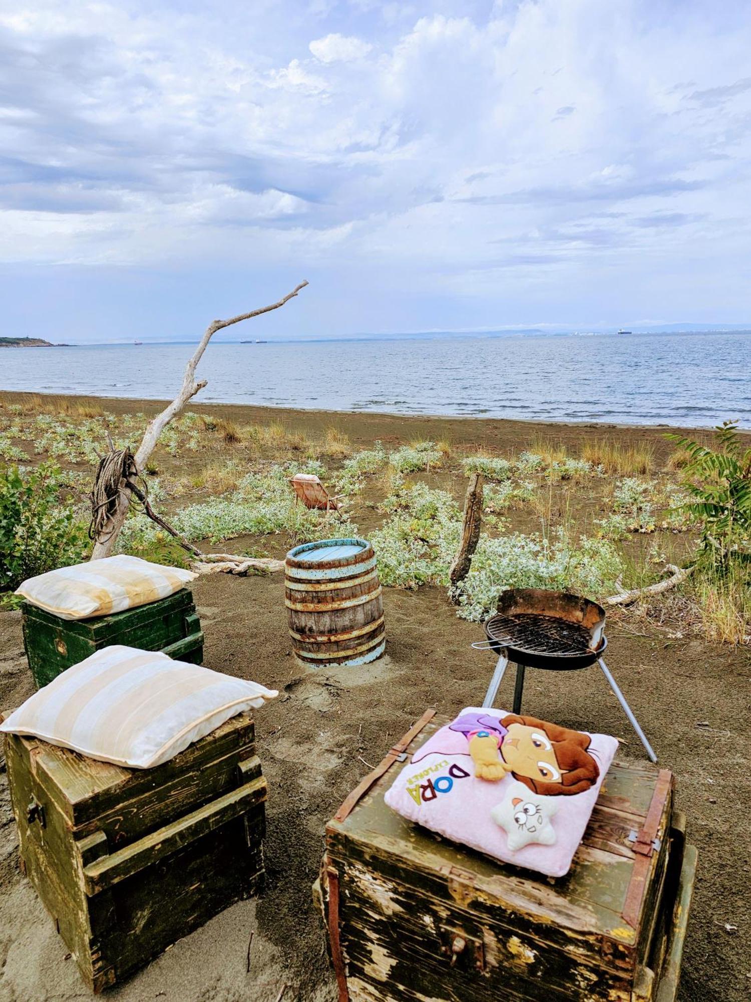 Beachfront Caravans Hotel Chernomorets Buitenkant foto