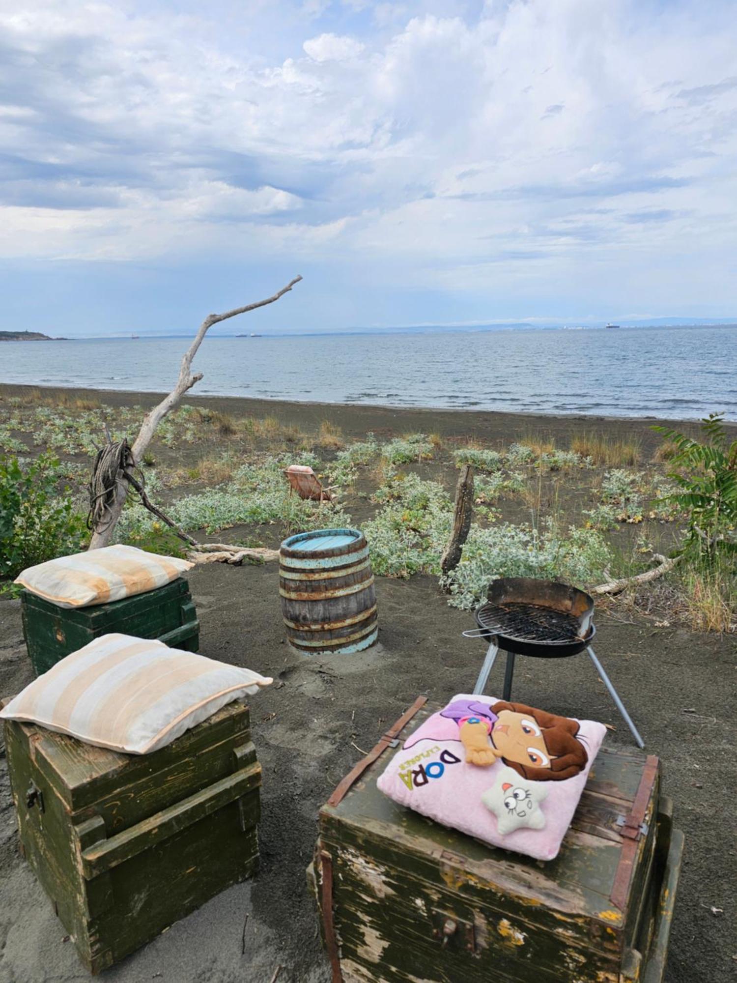 Beachfront Caravans Hotel Chernomorets Buitenkant foto