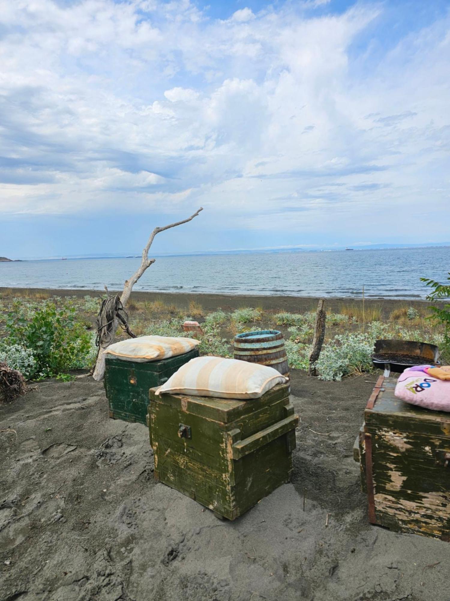 Beachfront Caravans Hotel Chernomorets Buitenkant foto