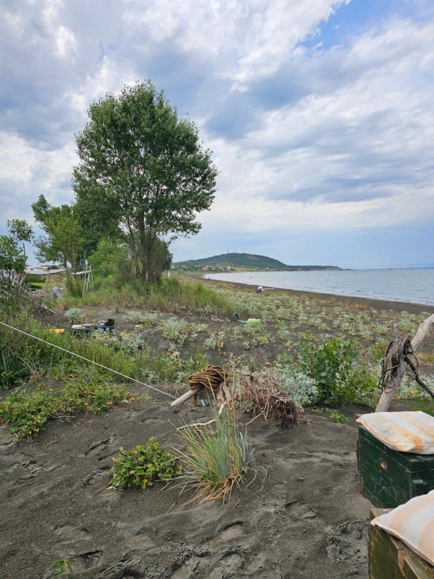 Beachfront Caravans Hotel Chernomorets Buitenkant foto